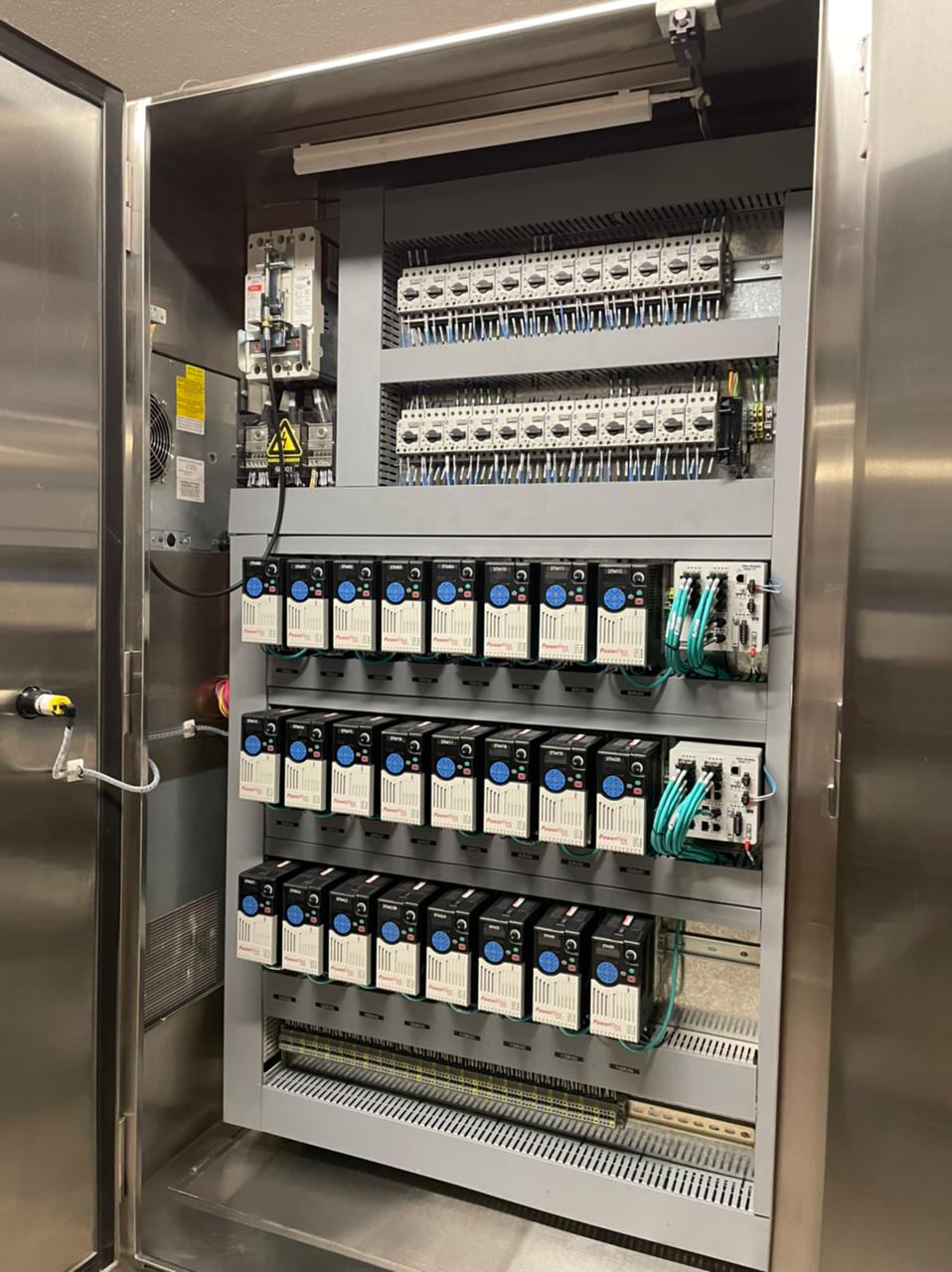 Tableros de control eléctrico personalizados para automatización industrial y monitoreo de procesos en México de proci
