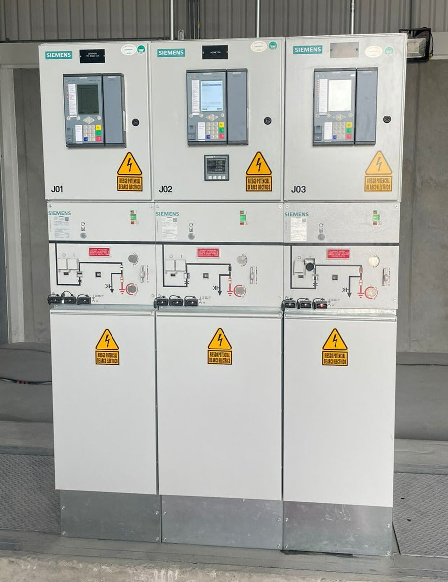 Tablero de media tensión tipo switchgear con diseño certificado para distribución eléctrica industrial en México