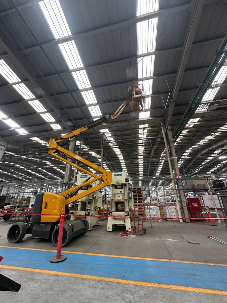 Instalacion eléctrica media y baja tensión, canalizado y cableado, proyecto hecho por ProCI (Programación y Control Industrial)